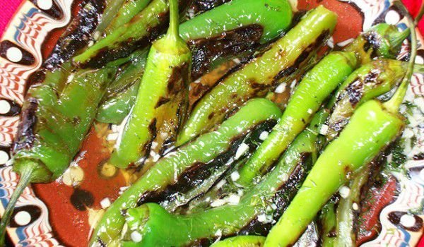 Салата от чорбаджийски чушки (козирог)