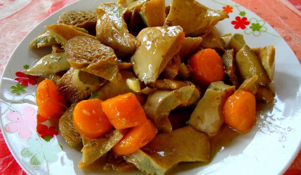 Салата от гъби млечница