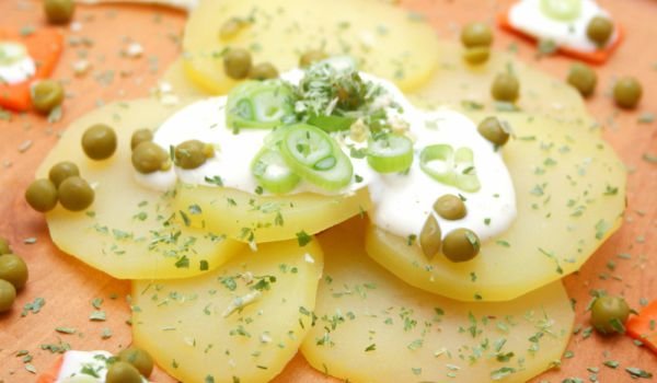 Салата от картофи и каперси