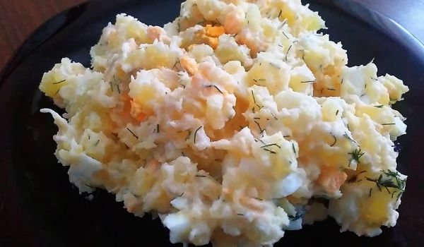 Салата от картофи със сос от майонеза и горчица