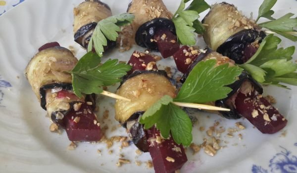 Салата от патладжан с цвекло