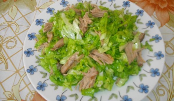 Салата с агнешко месо
