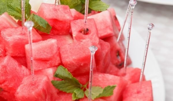 Салата с диня и водка