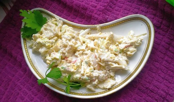 Салата със скариди и сирене
