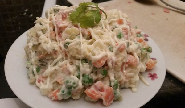 Салата Вкусен празник