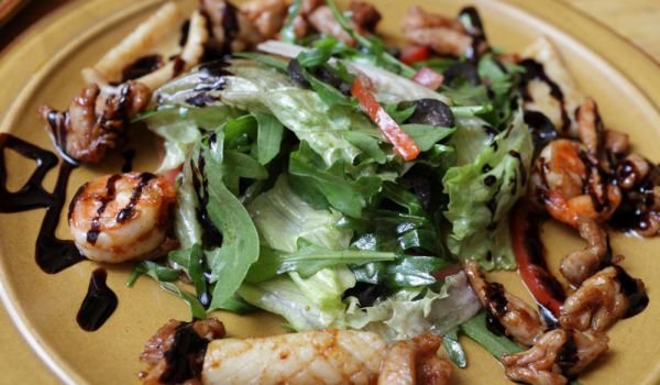 Салата Земя и Море