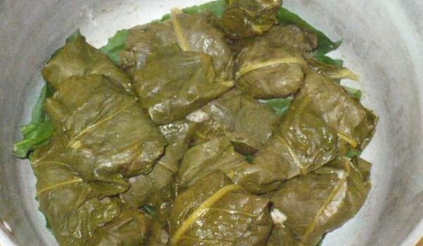 Сарми от лапад с ориз и кайма