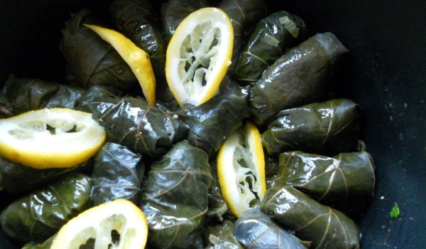 Сармички с Ориз, Гъби и Маслини