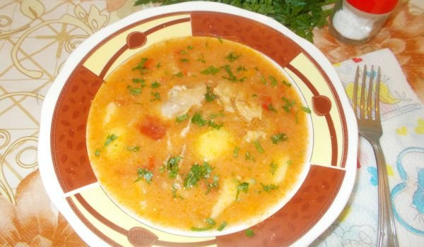Селска яхнийка с пилешко и картофки