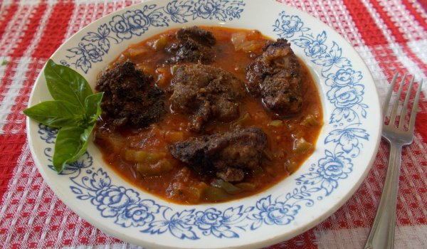 Селска лятна манджа с пържени дробчета