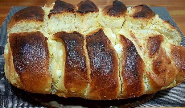 Селска питка със сирене