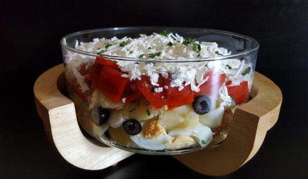 Селска салата с картофи