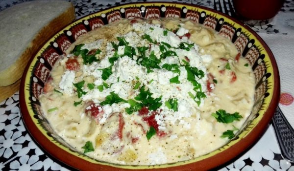 Северозападна борана с яйца и кисело мляко