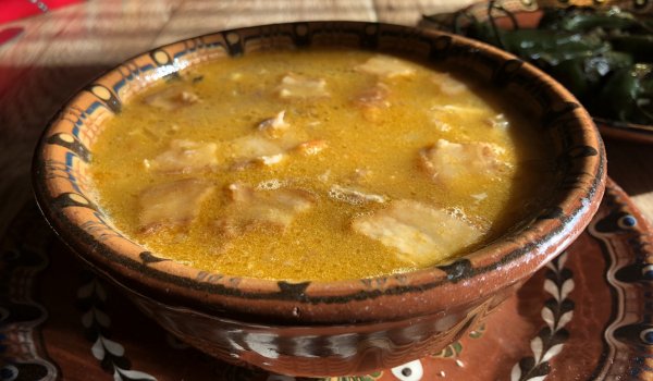 Шарен боб със сланина по селски