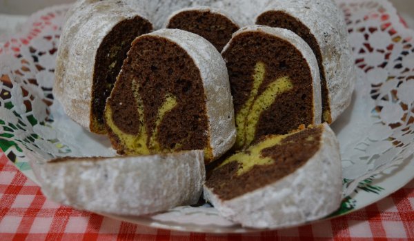 Шарен Кекс с Лимонада и Кисело Мляко