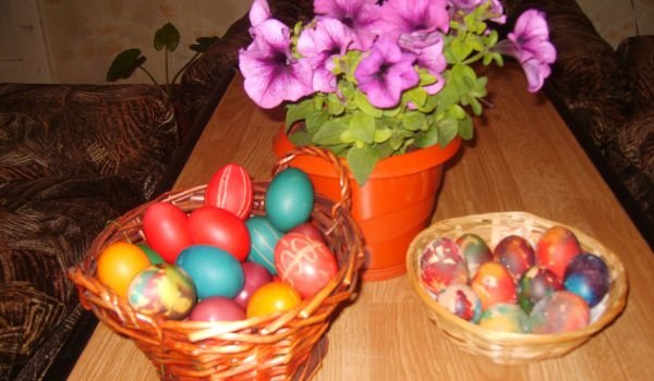 Шарени кристални яйца