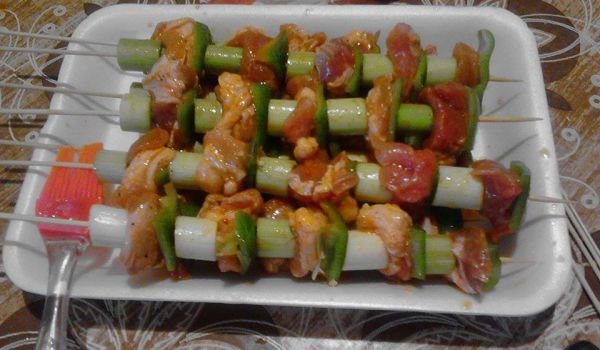 Шишчета със свинско месо и праз лук