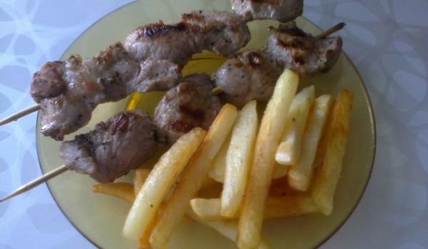 Шишчета в марината на грил тиган