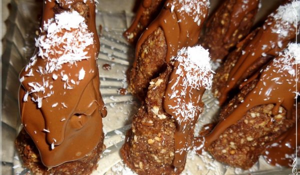 Шоко скалички с прясно мляко и орехи