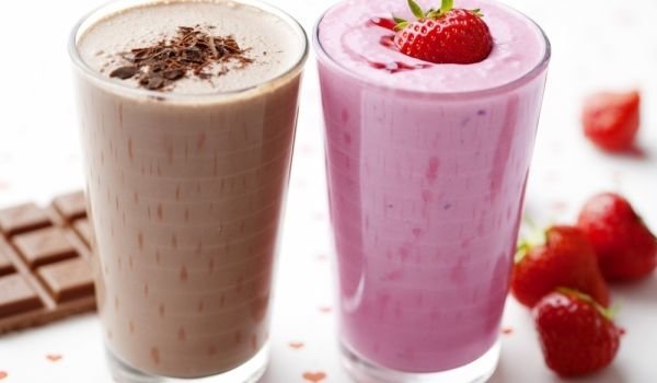 Шоколадов шейк с ягоди