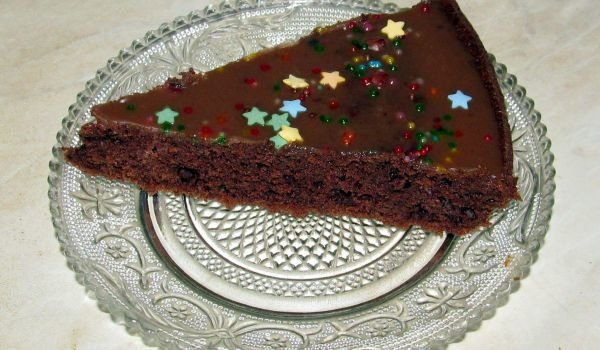 Шоколадов сладкиш с глазура