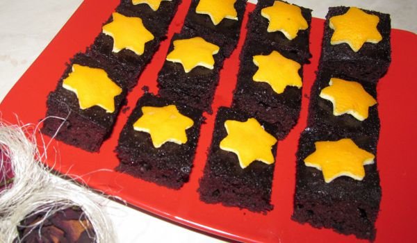 Шоколадов сладкиш с портокали