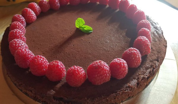 Шоколадов тарт с малини
