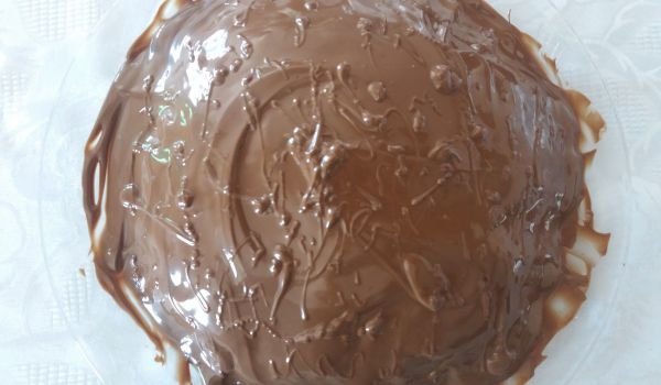 Шоколадова бисквитена торта