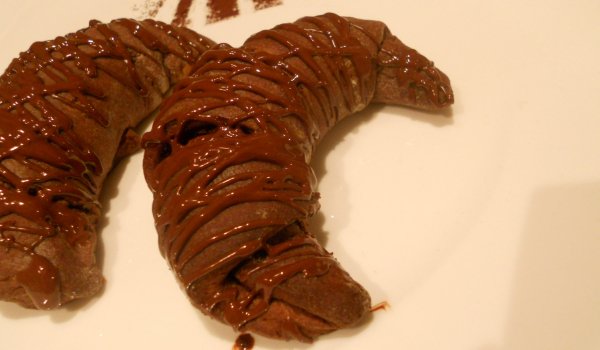 Шоколадови козуначени кифлички