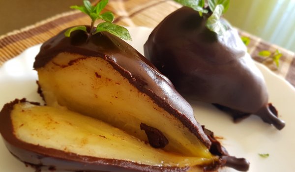 Шоколадови круши с дъх на мента