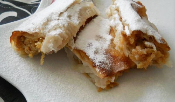 Щрудел с ябълки и готови кори - Моята Рецепта
