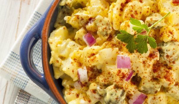 Шведска салата с картофи