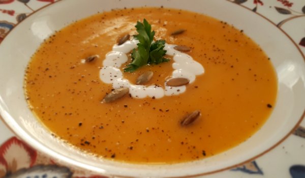 Швейцарска тиквена супа