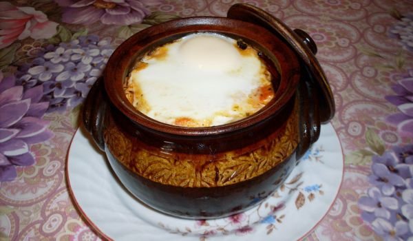 Сирене по шопски с чушки