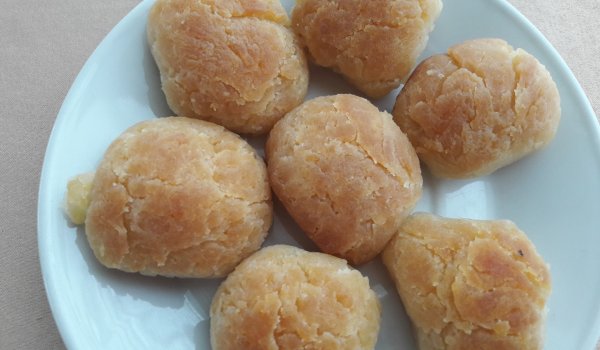 Сиропирани мини сладки