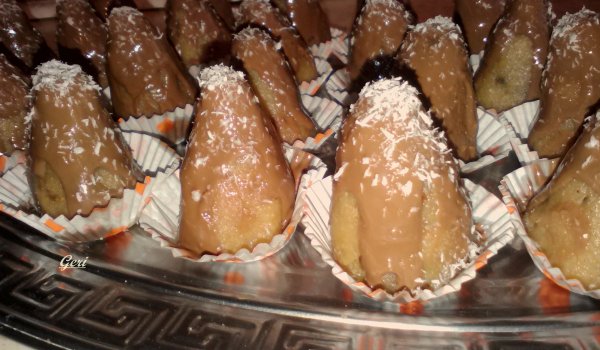 Скалички с кокосови стърготини