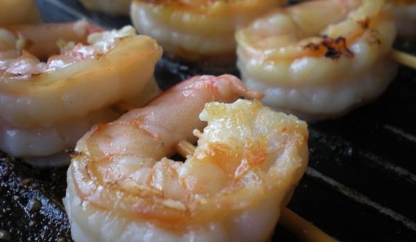 Скариди с кокос и ром на грил