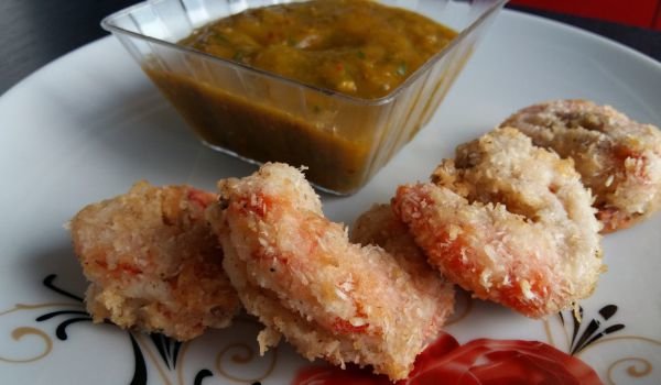 Скариди с кокос и сос от манго