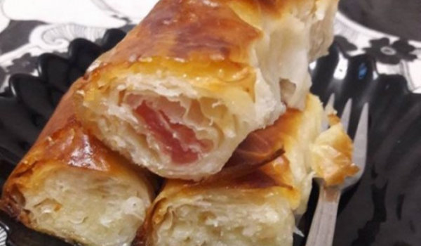 Сладка баница с локум