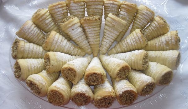 Сладки фунийки с крем