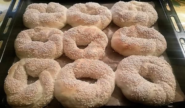 Сладки гевреци със сусам