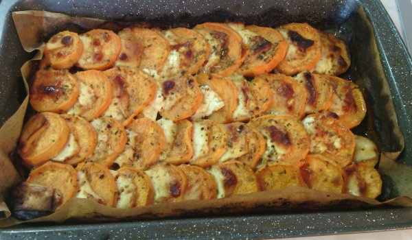 Сладки картофи с козе сирене