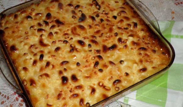Сладки макарони на фурна със сирене