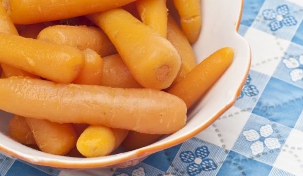 Сладки моркови в буркани