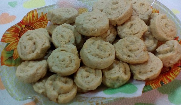 Сладки охлюви с ядки и извара
