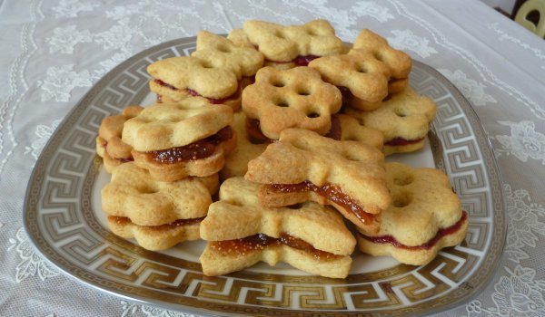 Сладки с дупчици