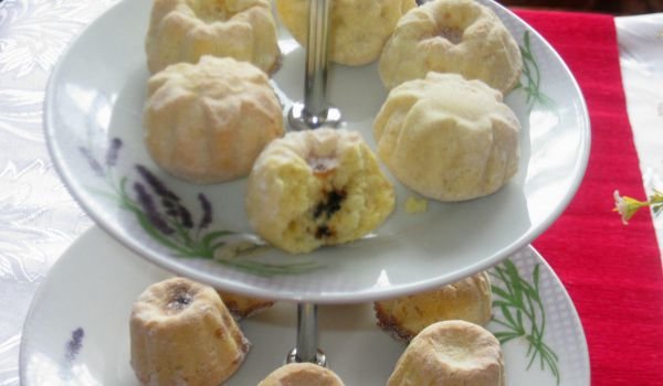 Сладки със сладко от вишни