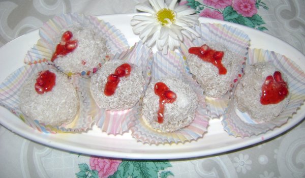 Сладки топки с грис и кокос