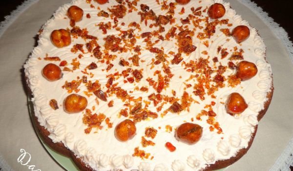 Сладкиш с аромат на дюля и карамел