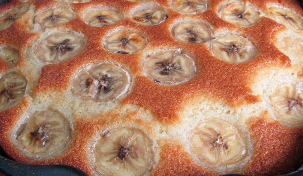 Сладкиш с грис и банани